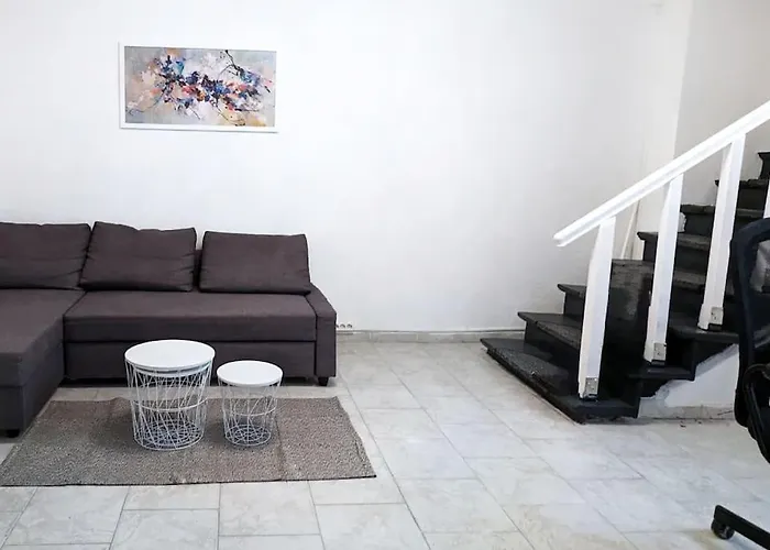 Tiergarten: Central, Spacious, Beautiful Designed 2-br Near Park *