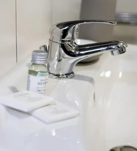 Tiergarten: Central, Spacious, Beautiful Designed 2-br Near Park Apartamento *