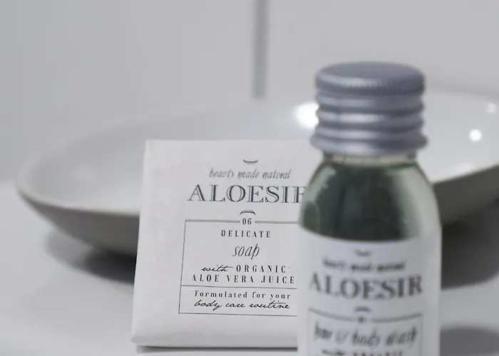 Tiergarten: Central, Spacious, Beautiful Designed 2-br Near Park Apartamento *