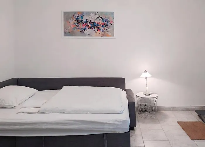 Tiergarten: Central, Spacious, Beautiful Designed 2-br Near Park * Berlín