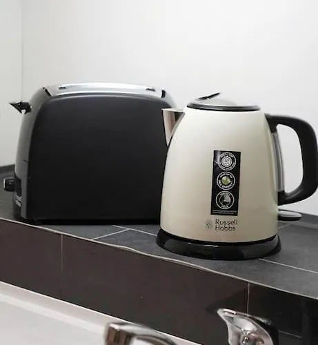 Tiergarten: Central, Spacious, Beautiful Designed 2-br Near Park