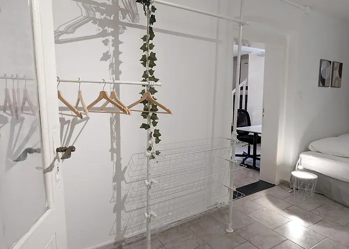 Tiergarten: Central, Spacious, Beautiful Designed 2-br Near Park * برلين